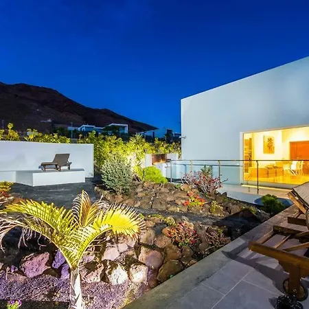 Playa Blanca Sleeps 6 Pool Air Con Wifi Villa *