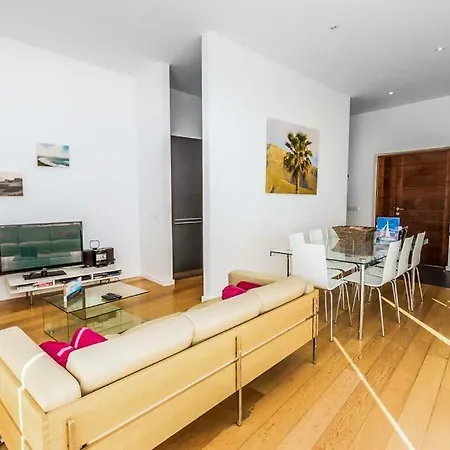 Playa Blanca Sleeps 6 Pool Air Con Wifi *